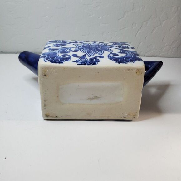 Blue & White Porcelain teapot with distinctive square shape & floral pattern VTG - Picture 7 of 8